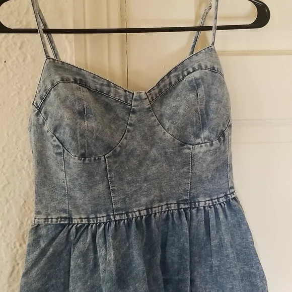 Modcloth En Creme Acid Wash Jean Mini Dress S - Picture 3 of 6